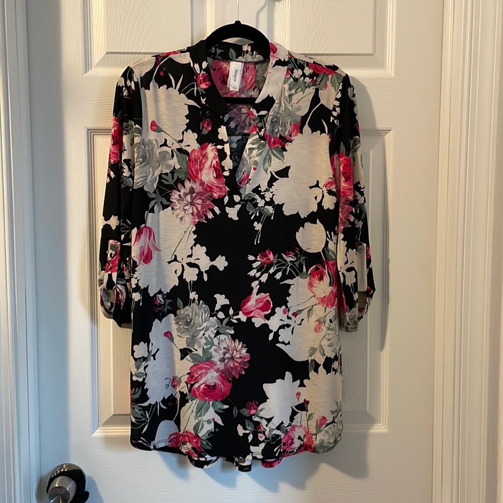 Honeyme Gabby top NWOT size large